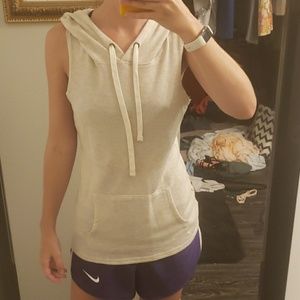 Sweatshirt tank